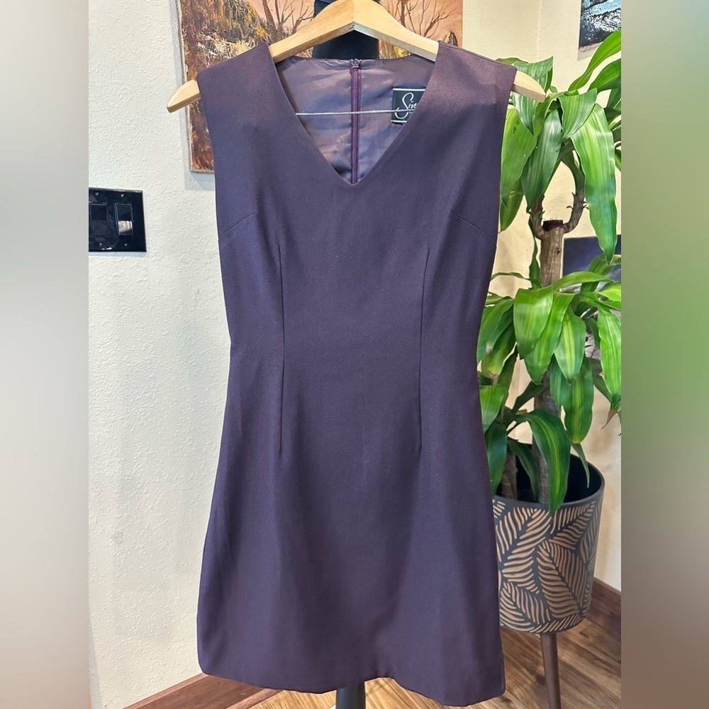 EUC SIN by Morgan Cooper eggplant color mini dress Sz 4